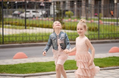 Гарні сукні для випускного вечора