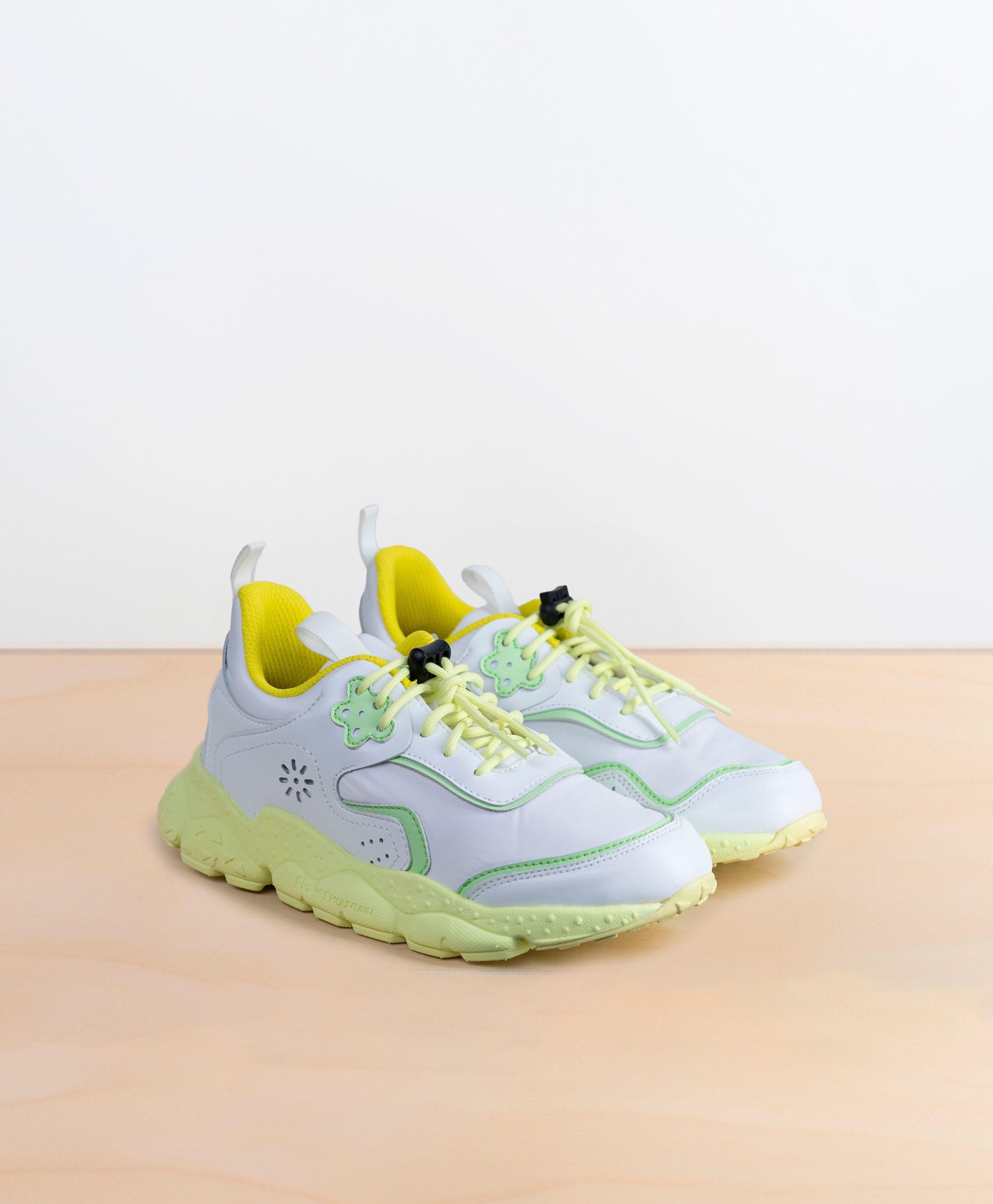 Кросівки Flower Mountain